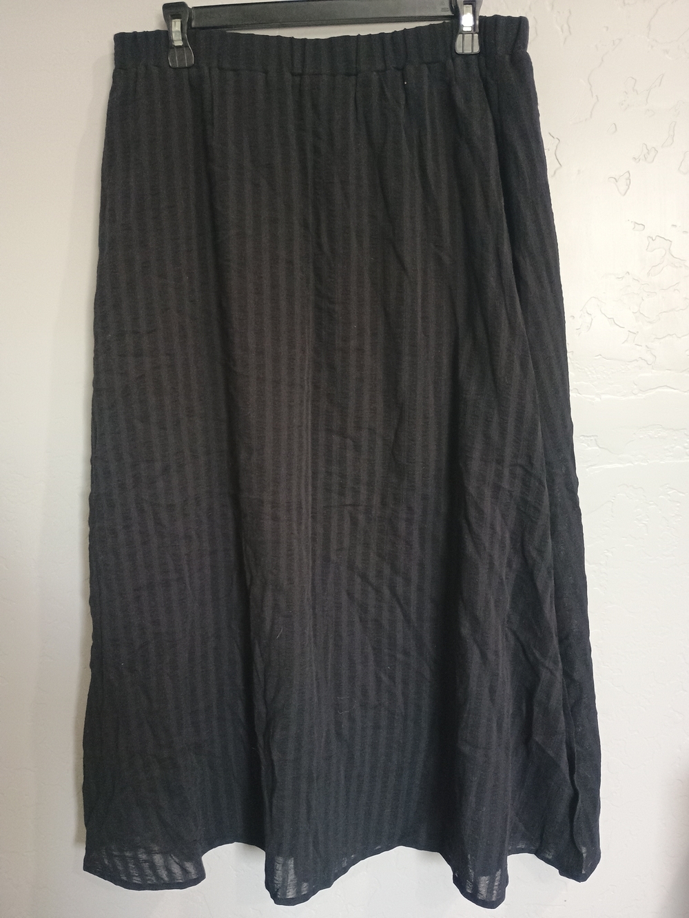 Steve Madden Black Textured Maxi Skirt with Elastic Waist